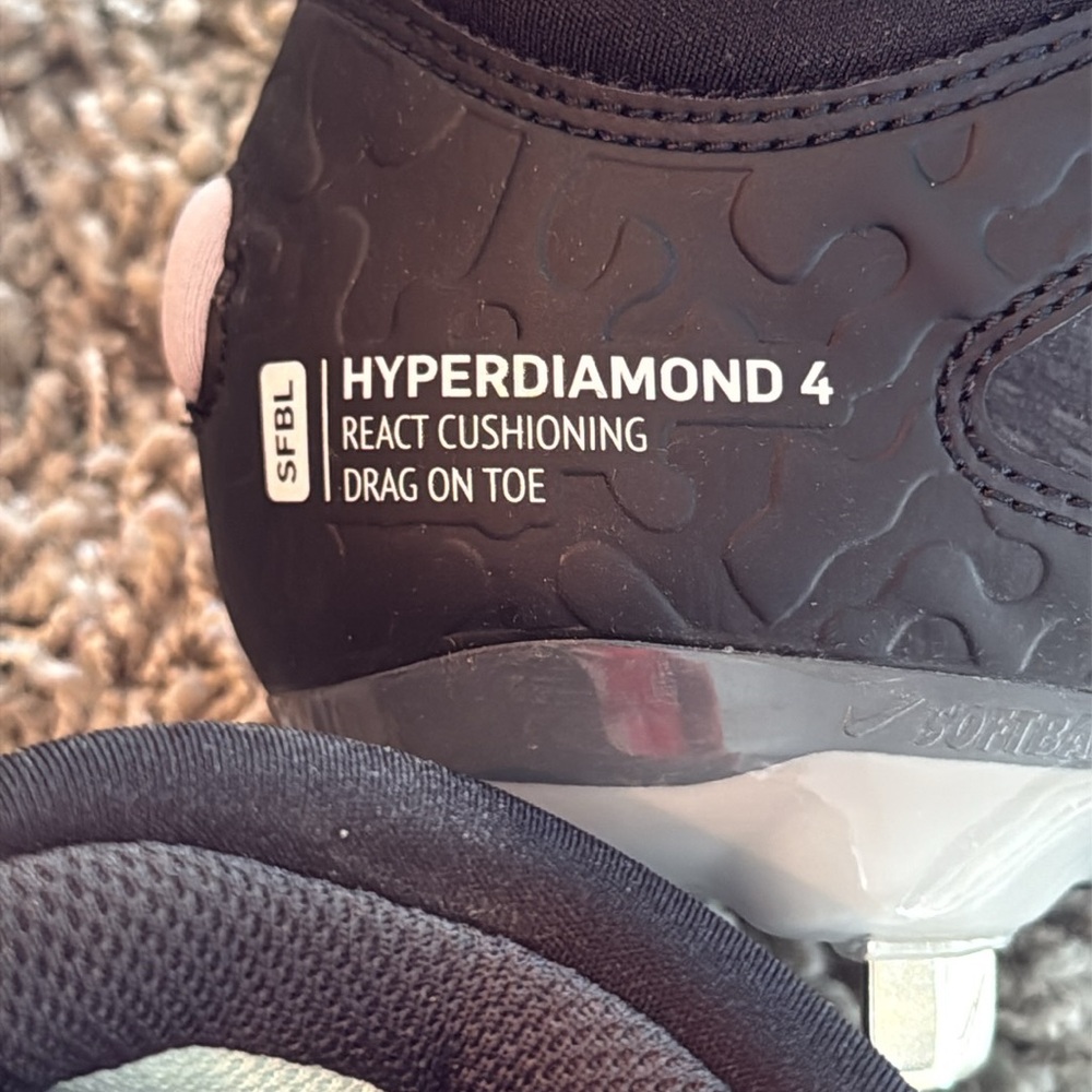 Women’s Hyperdiamond 4 NIKE Softball Cleats (8) - Picture 6 of 6